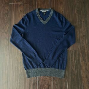Banana Republic V-Neck 100% Merino Wool Sweater in Navy and Charcoal